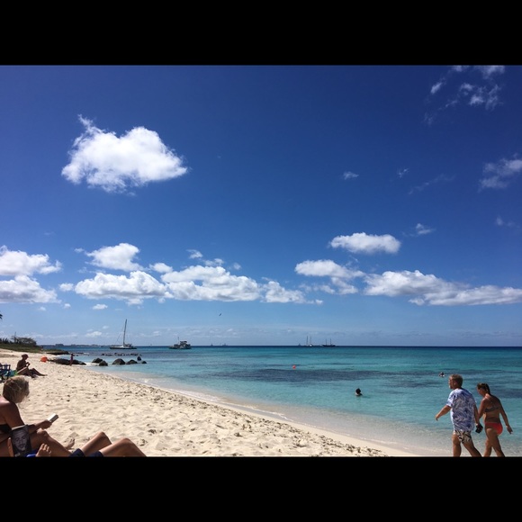 Meet your Posher, Rebecca - Picture 2 of 8